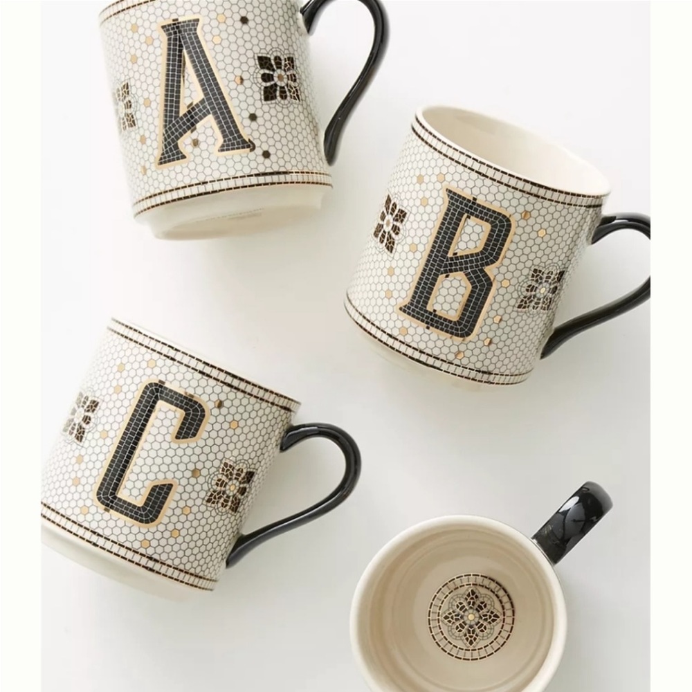 Tiled Margot Monogram Mug “E”
